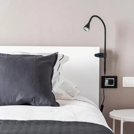 Apartman Spacious With Private Parking Radazul